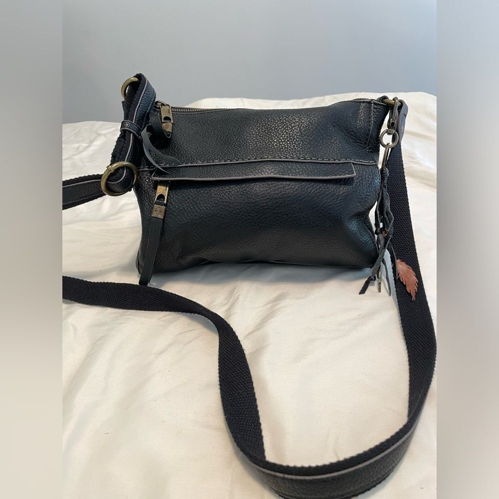 THE SAK ‘Alameda’ Black Buttery Soft Leather Small Crossbody Bag . GUC